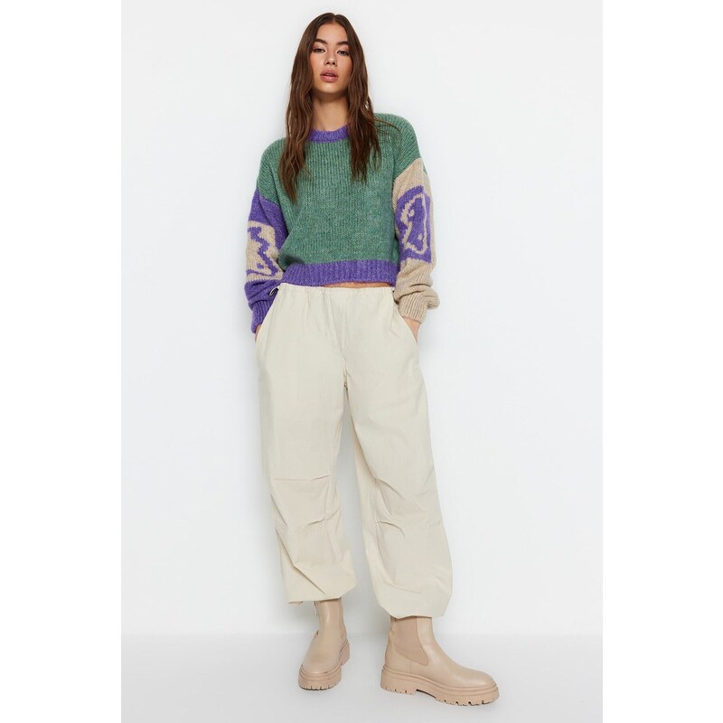 Trendyol Mint Měkký texturovaný pletený svetr s barevným blokem