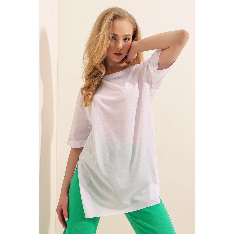 Bigdart 4123 Oversized T-Shirt with a slit - White