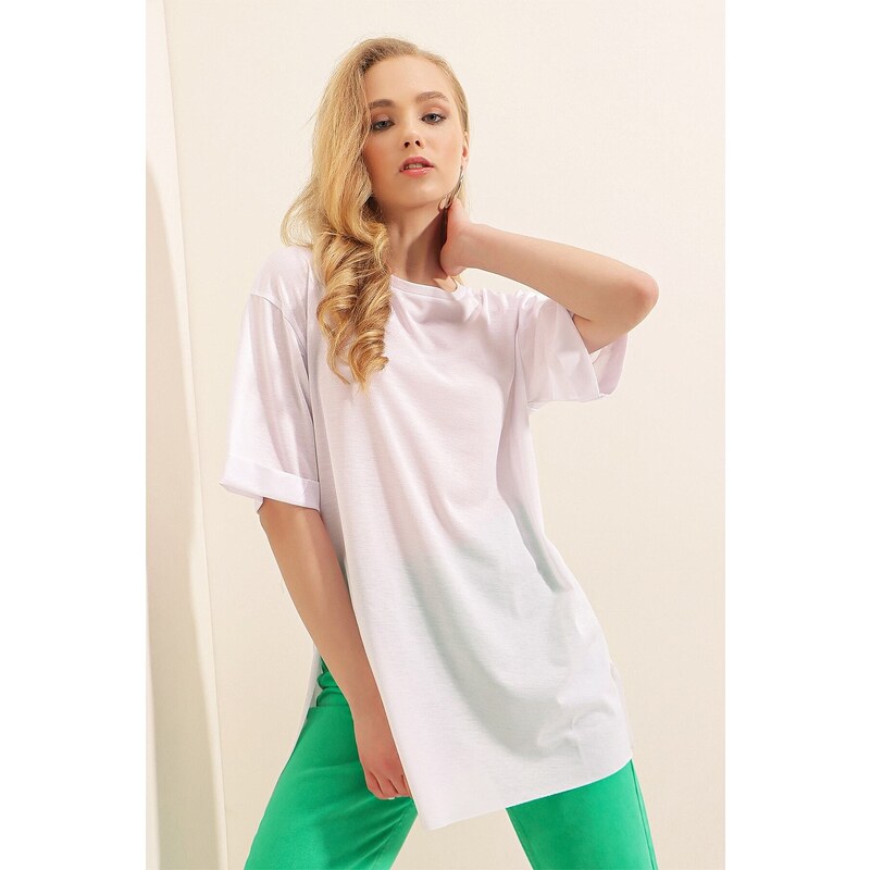 Bigdart 4123 Oversized T-Shirt with a slit - White