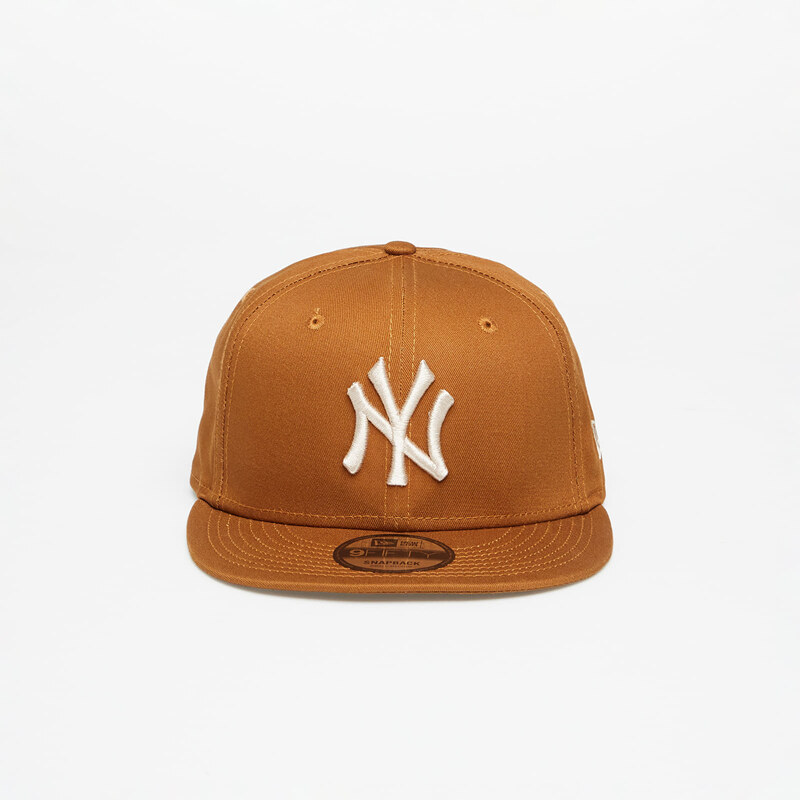 Kšiltovka New Era New York Yankees League Essential 9Fifty Snapback Cap Brown
