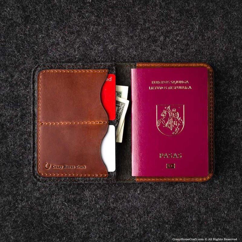 Crazy Horse Craft, Leather Case For IPhone 15/15 Pro, Fragola Red