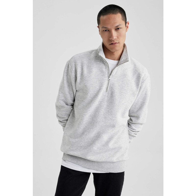 DEFACTO Comfort Fit Sweatshirt