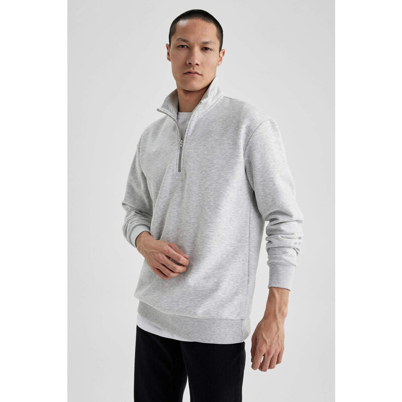 DEFACTO Comfort Fit Sweatshirt