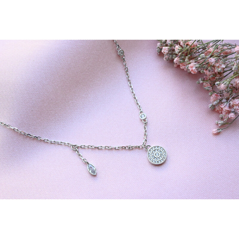 Stříbrný náhrdelník s terčovou ozdobou se zirkony - Meucci SN090