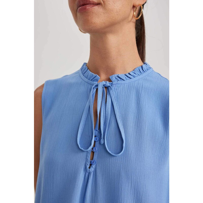 DEFACTO Regular Fit Frill Collar Sleeveless Blouse