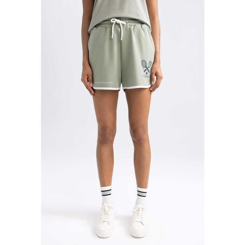 DEFACTO Standard Fit Short