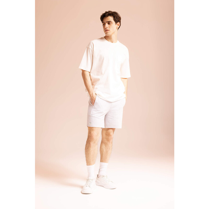 DEFACTO Slim Fit Slim Leg Shorts