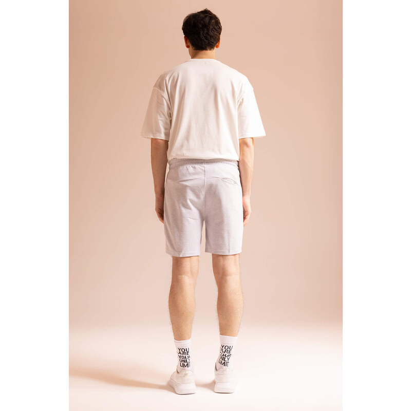 DEFACTO Slim Fit Slim Leg Shorts