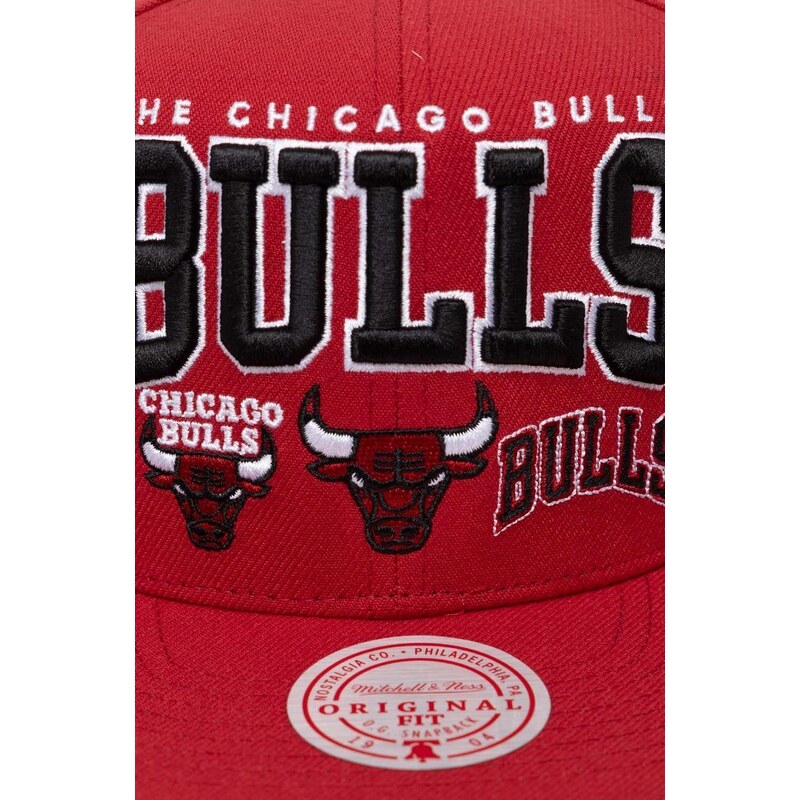 Kšiltovka Mitchell&Ness CHICAGO BULLS červená barva, vzorovaná