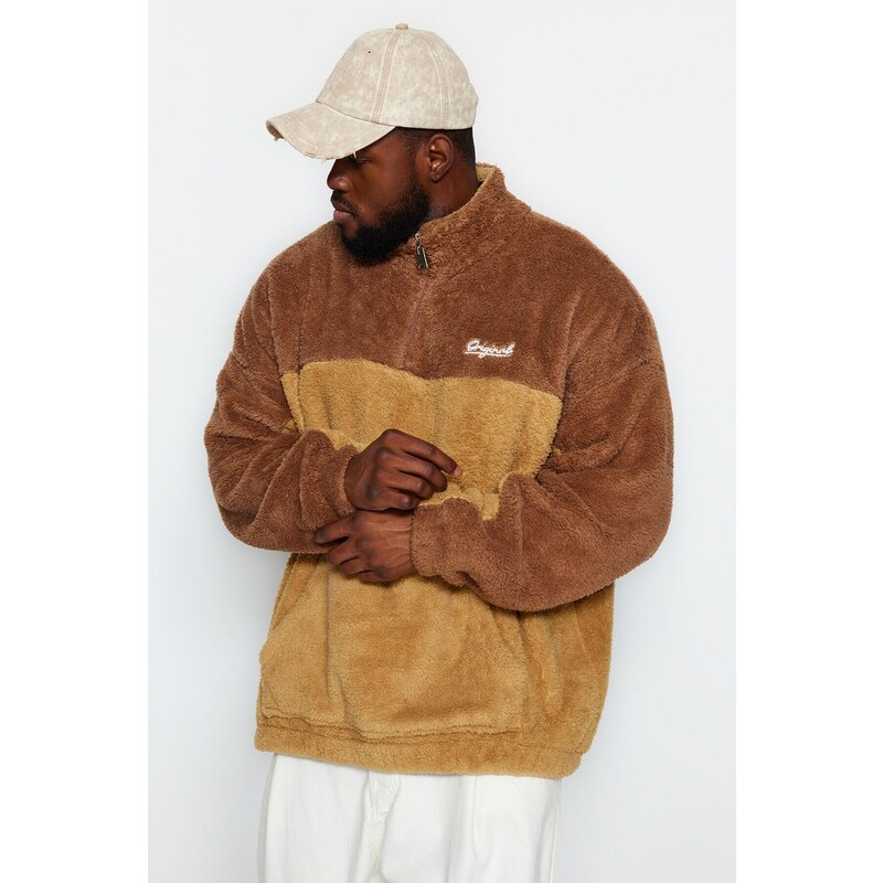 Trendyol Camel Unisex Plus Size Oversize/Wide Fit Color Block Embroidered Plush Sweatshirt