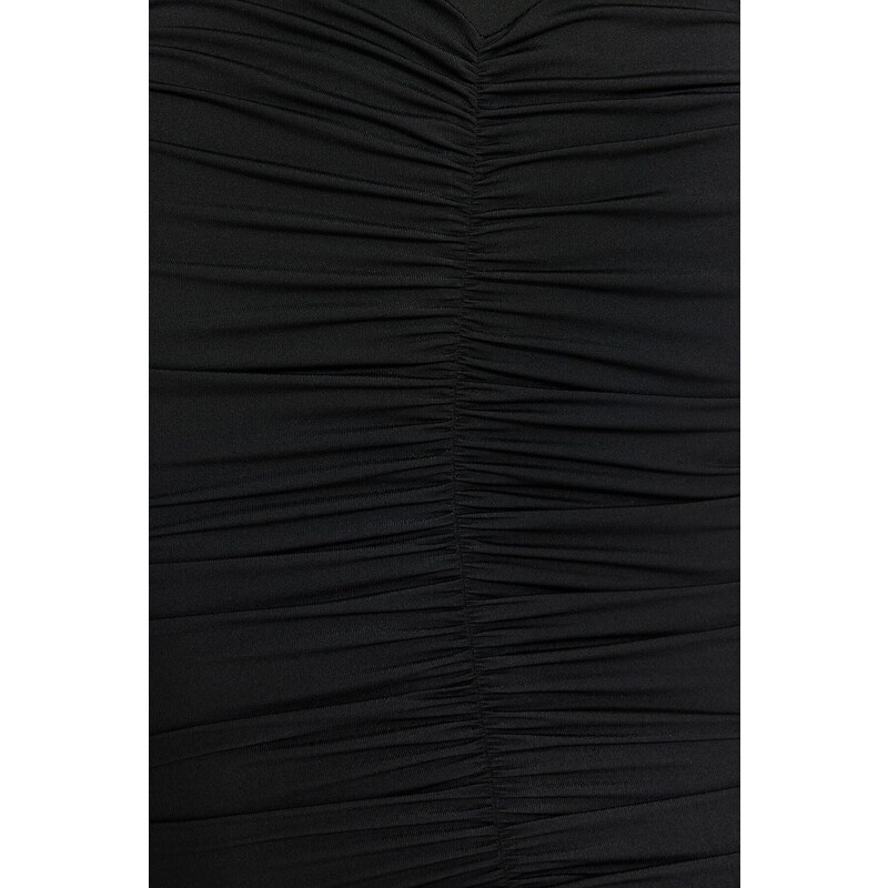 Trendyol černé vypasované pletené elegantní večerní šaty s vysokým výstřihem