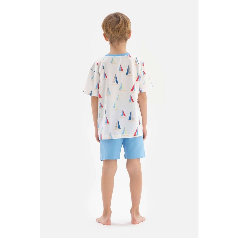 Dagi White Sailboat Printed Crewneck T-Shirt, Shorts and Pajamas Set.