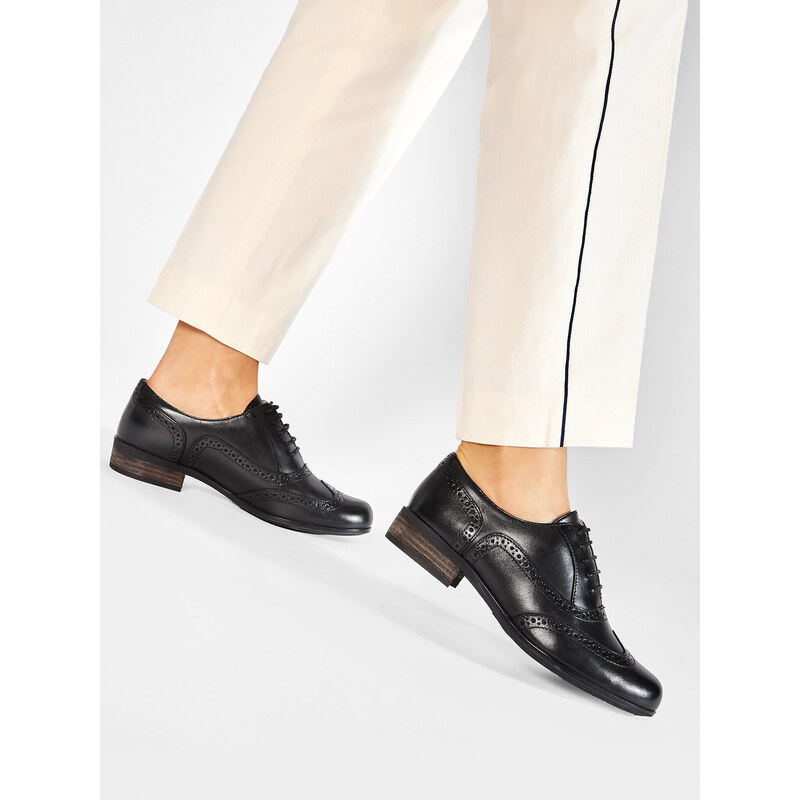 Oxfordy clarks best sale