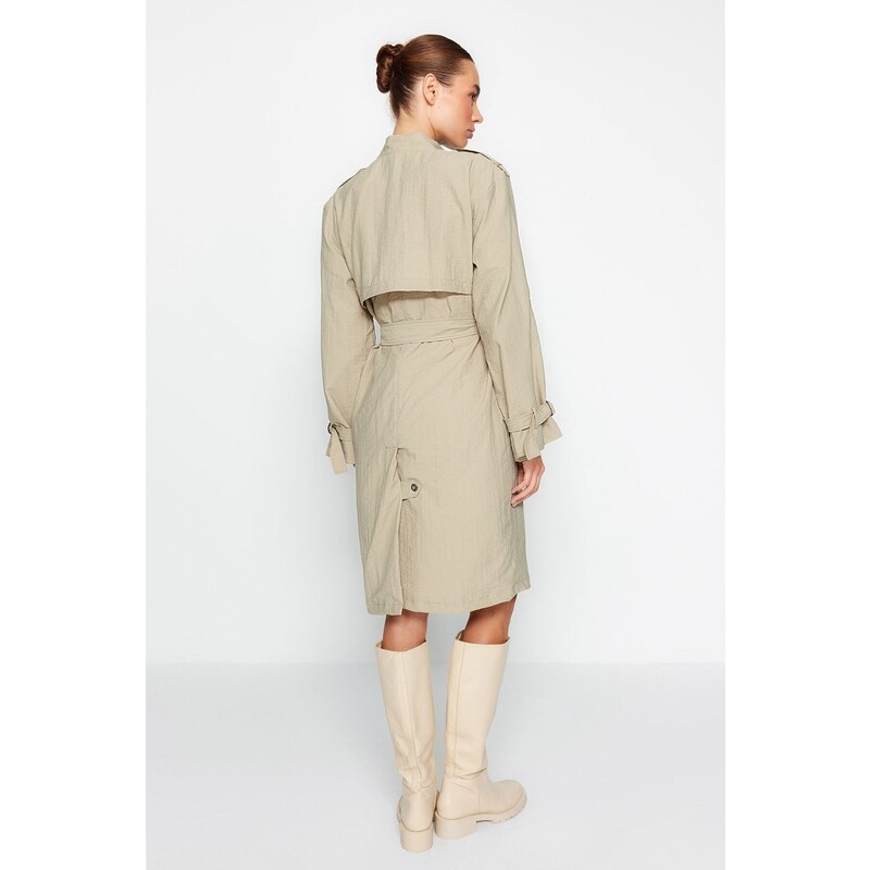 Trendyol Beige Oversize trenčkot širokého střihu s páskem