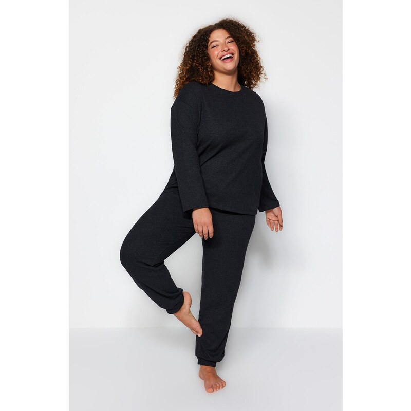 Trendyol Curve Smoked Textured Knitted Pajamas Set