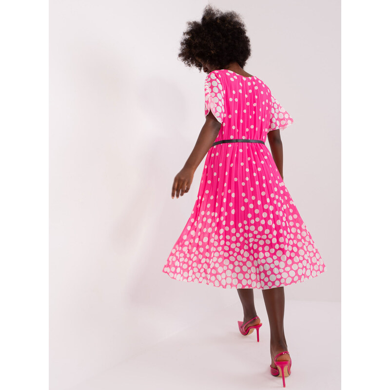 Fashionhunters Růžové a bílé puntíkované midi šaty