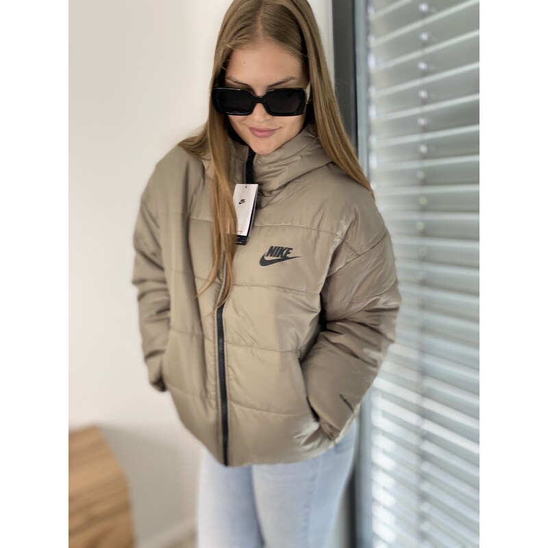 NIKE BUNDA ZIMNÍ W NSW SYN TF RPL HD JKT olivová