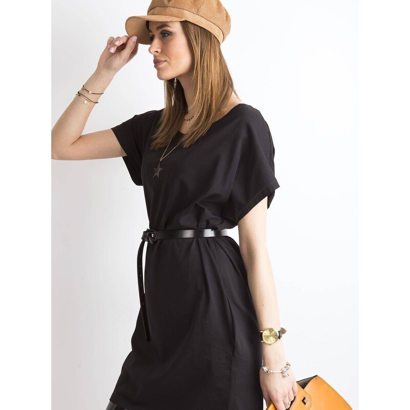 Yups Tunic with a large tear on the back black