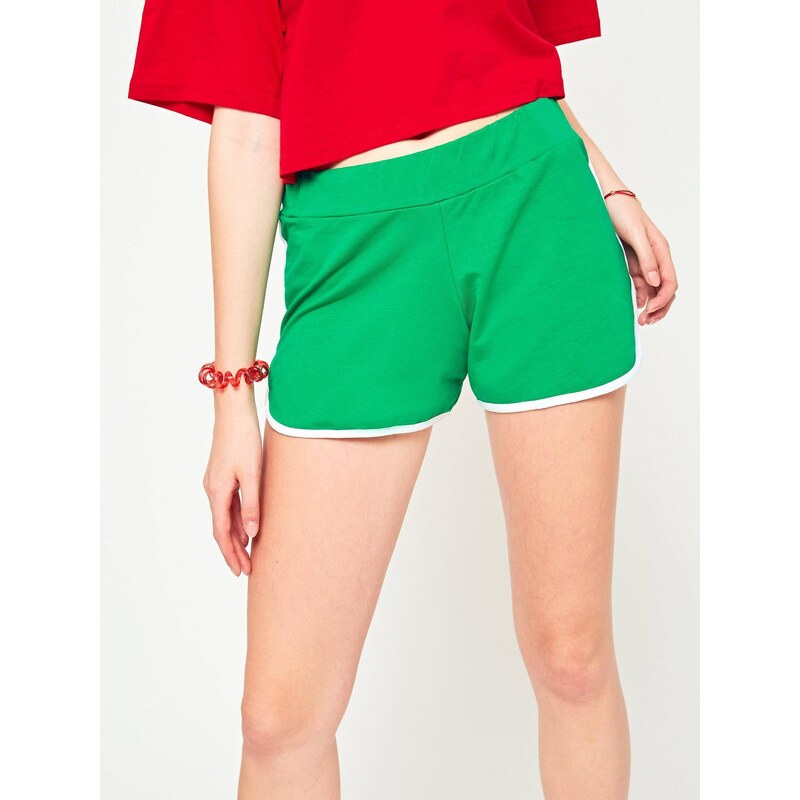 Yups Sports shorts with contrasting trimming green