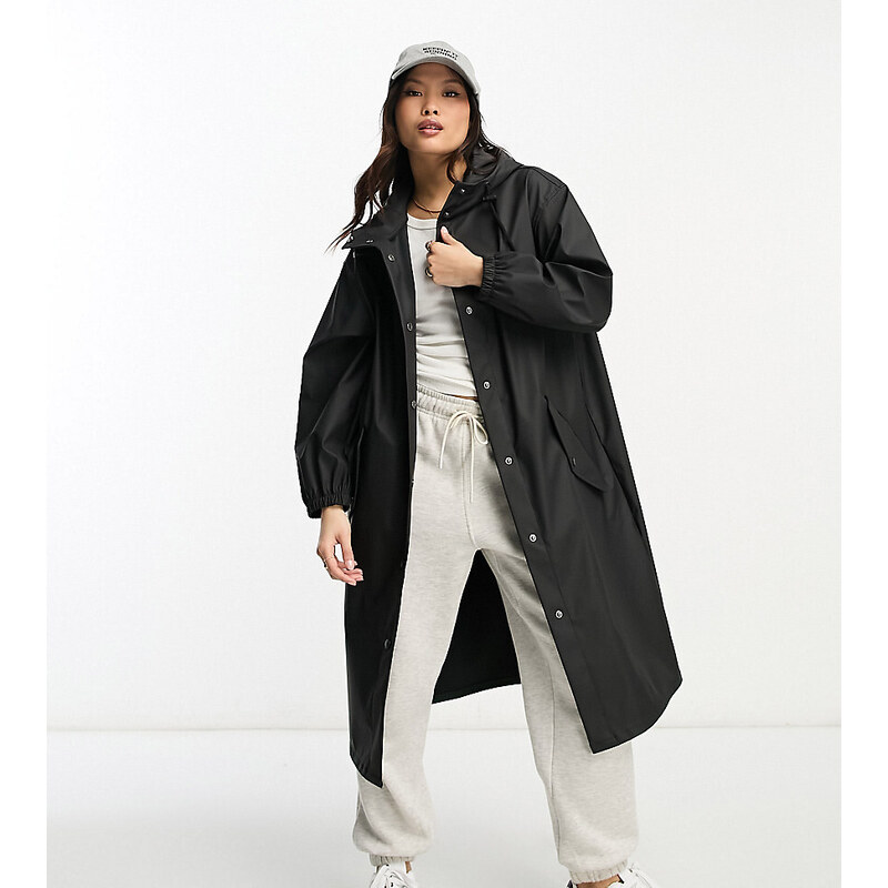 ASOS Petite ASOS DESIGN Petite rubberised rain parka coat in black 111029505