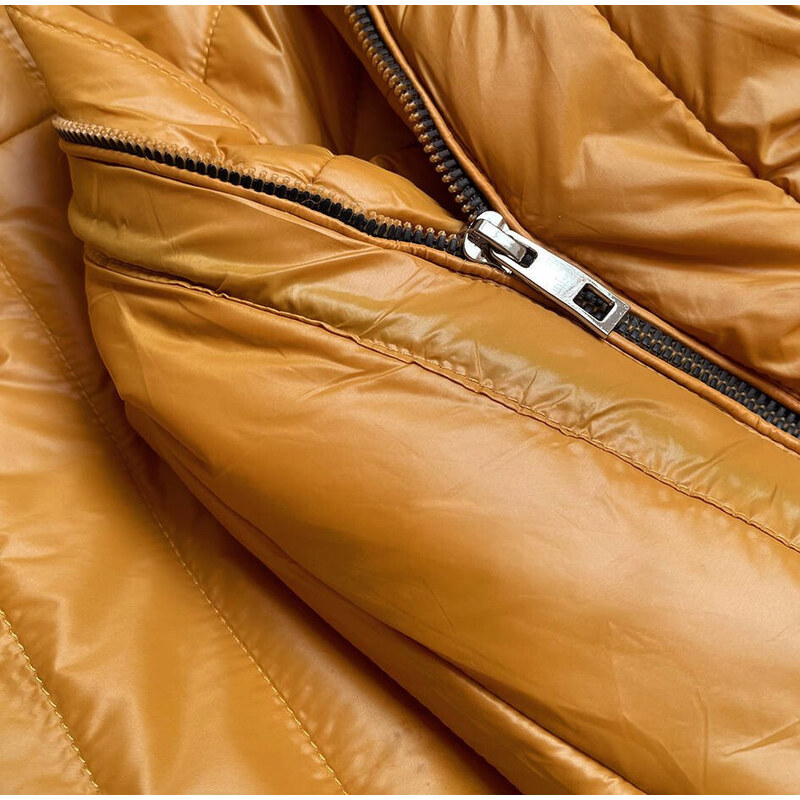 ATURE Prošívaná dámská bunda v hořčicové barvě s kapucí (6366)