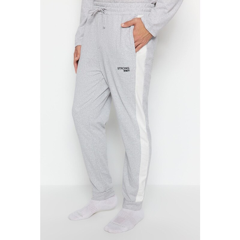 Trendyol Gray Embroidery Detailed Knitted Pajamas Set