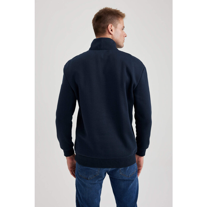 DEFACTO Comfort Fit Sweatshirt