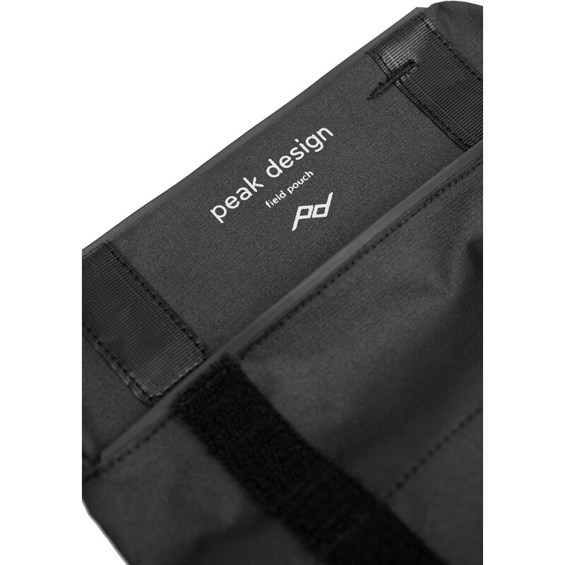 Cestovní taška přes rameno i na pásek Peak Design Field Pouch black