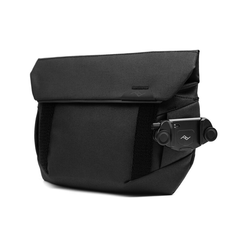 Cestovní taška přes rameno i na pásek Peak Design Field Pouch black