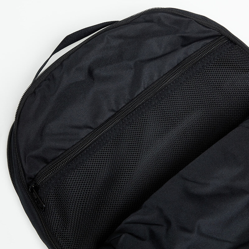 Batoh Nike Brasilia 9.5 Training Backpack Black/ Black/ White, 24 l