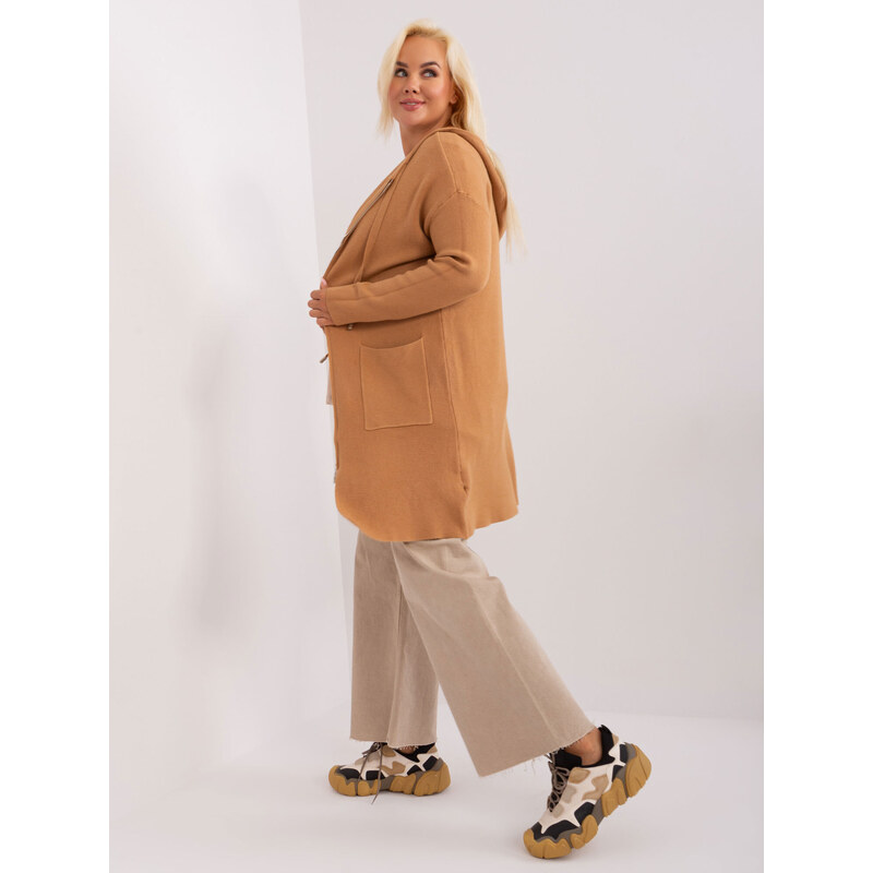 Fashionhunters Velbloudí dlouhý svetr větší velikosti se zipem