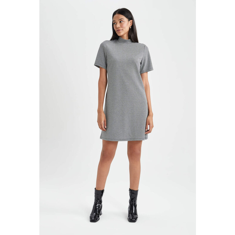 DEFACTO A Cut Half Turtleneck Crowbar Mini Short Sleeve Knitted Dress