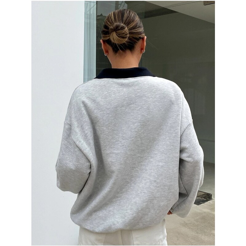 Know Women's Gray Keep Calm Printed Oversized Collar Sweatshirt.