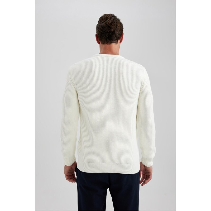 DEFACTO Standard Fit Crew Neck Knitwear Pullover