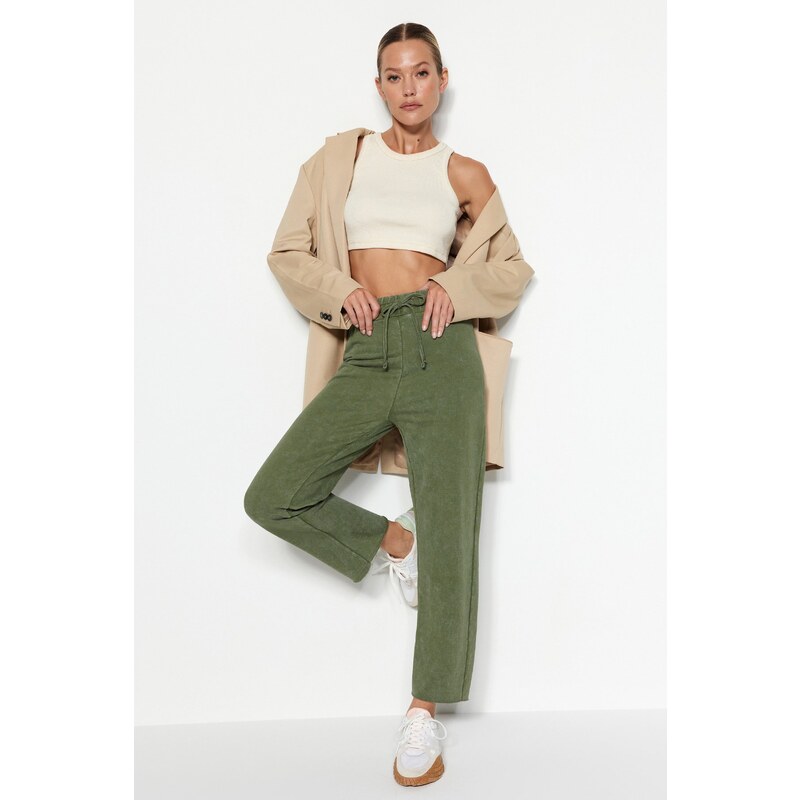 Trendyol Khaki Proti stárnutí / vybledlý efekt Straight Fit Tenké, pletené tepláky