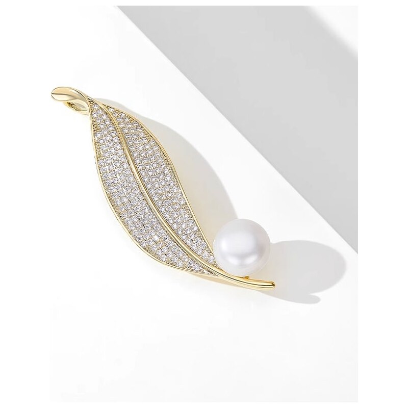 Éternelle Luxusní brož s perlou a zirkony Paulina