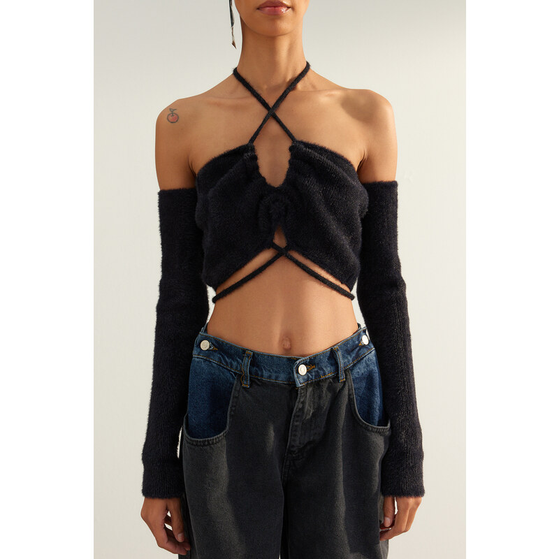 Trendyol Limited Edition Black Super Crop Feathered Knitwear Sweater