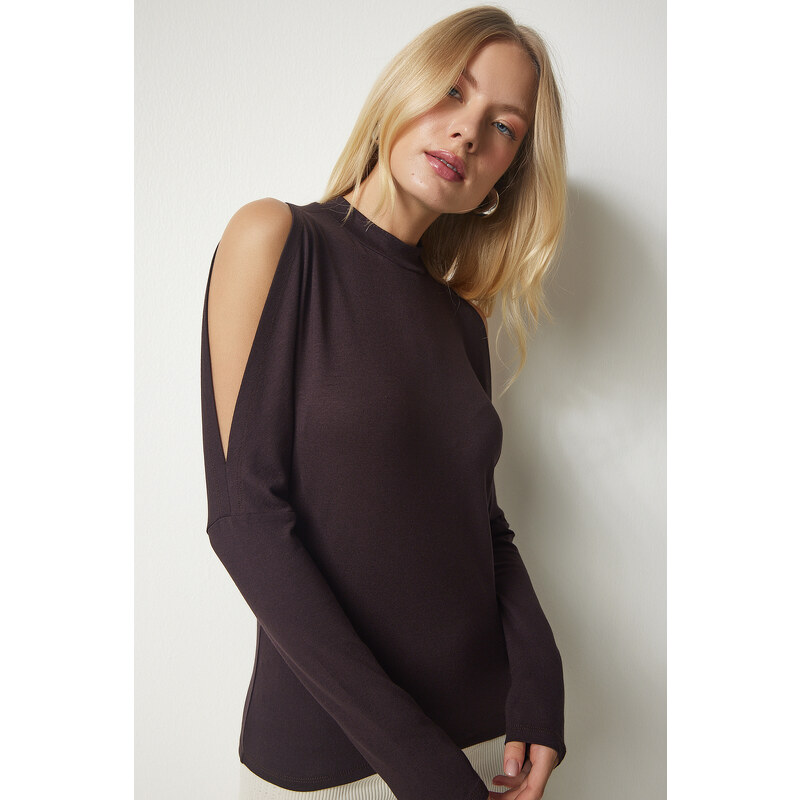 Happiness İstanbul Women's Dark Brown Stand-Up Collar Open-Shoulder Knitwear Blouse