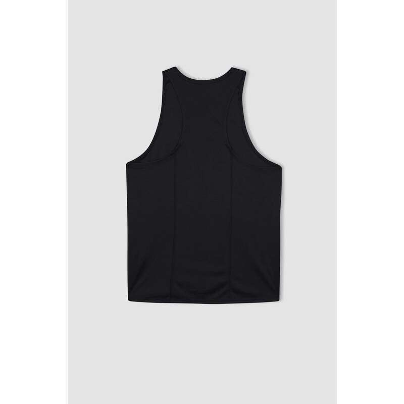 DEFACTO Slim Fit Crew Neck Sleeveless Undershirt