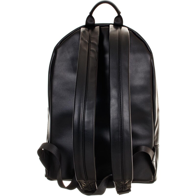 Guess pánský batoh černý s monogramem a koženým vzhledem