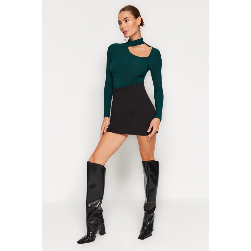 Trendyol Emerald Cut Out Detailed Choker Collar Fitted/Simple Knitted Body with Snap Snaps