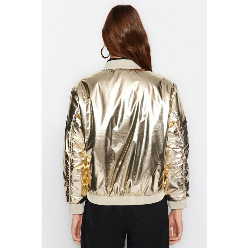 Trendyol Gold Oversize Shiny Bomber vodoodpudivý bundový kabát