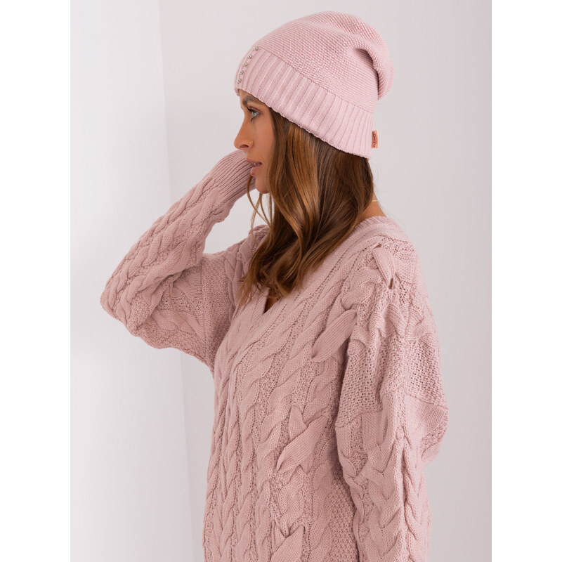 Fashionhunters Světle růžová zimní čepice s aplikací RUE PARIS