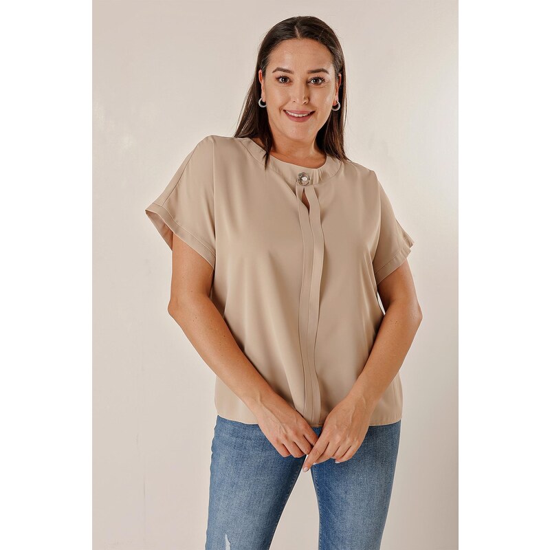 By Saygı Plus Size Chiffon blouse with a brooch collar and a fly down the front. Short Bat Sleeves.