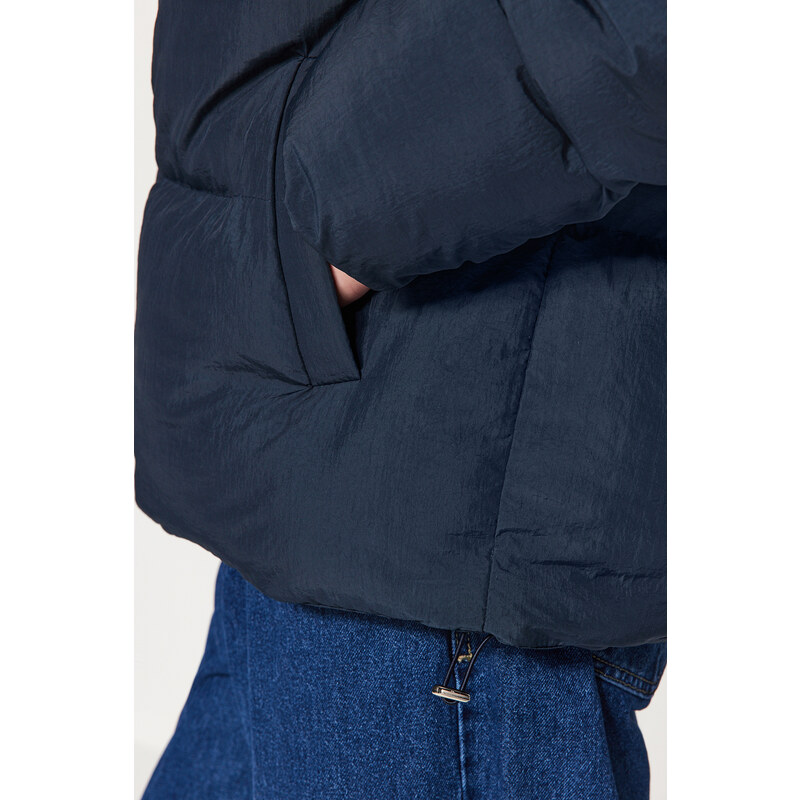 Trendyol Navy Blue Unisex Oversize Fit Stojatý límec Puffer Jacket