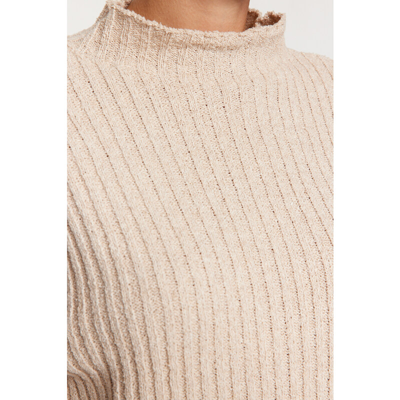 Trendyol Beige Udržitelnější pletený svetr s vysokým výstřihem