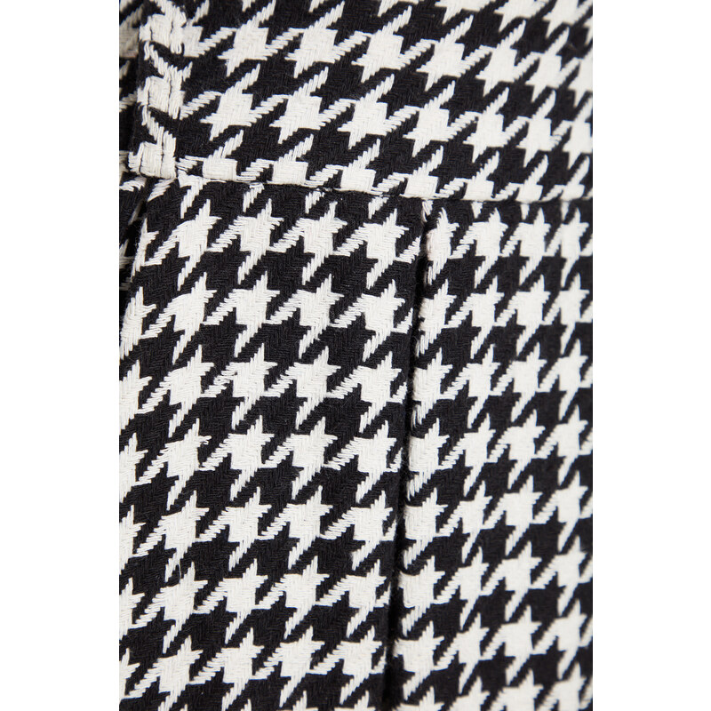 Trendyol Black Crowbar Pattern Woven Short Skirt