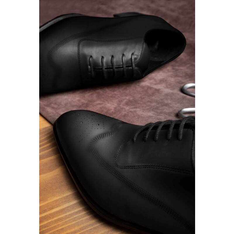 Ducavelli Stylish Genuine Leather Men's Oxford Lace-Up Classic Shoe.