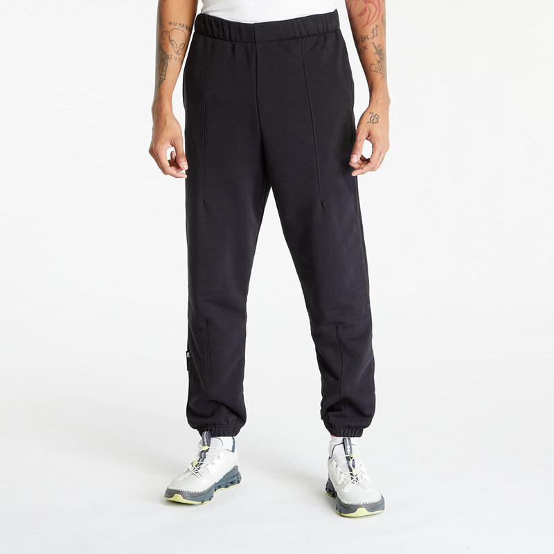 Tepláky On Club Pant Black M