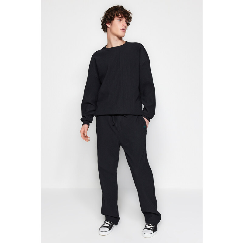 Trendyol Black Oversize/Wide-Fit Textured Label Detail Sweatpants